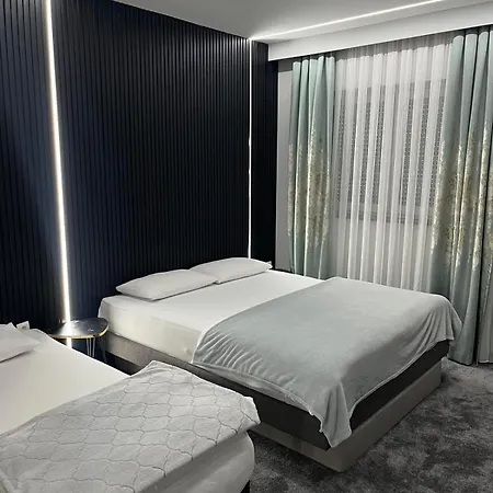 Luxury 's Nocleg ze śniadaniem 4*