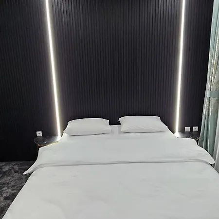 Luxury 's Nocleg ze śniadaniem