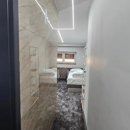 Luxury 's 4* Velika Kladusa