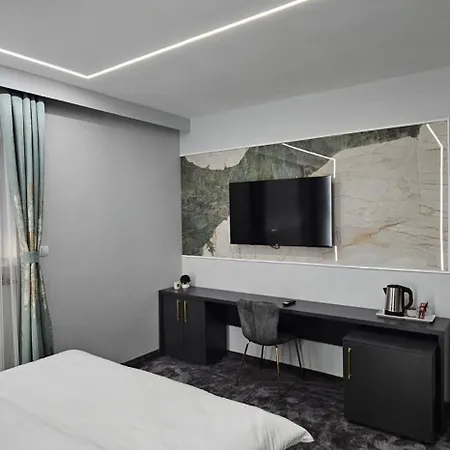 Luxury 's Nocleg ze śniadaniem 4*